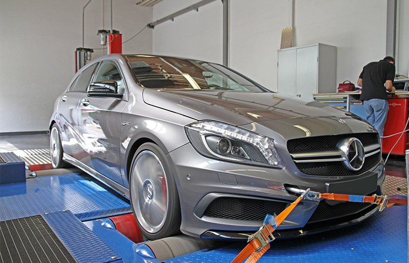 Mercedes A45 AMG on the dyno